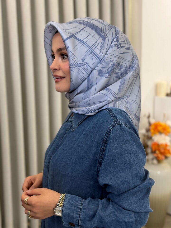 AKER SURA İPEK EŞARP