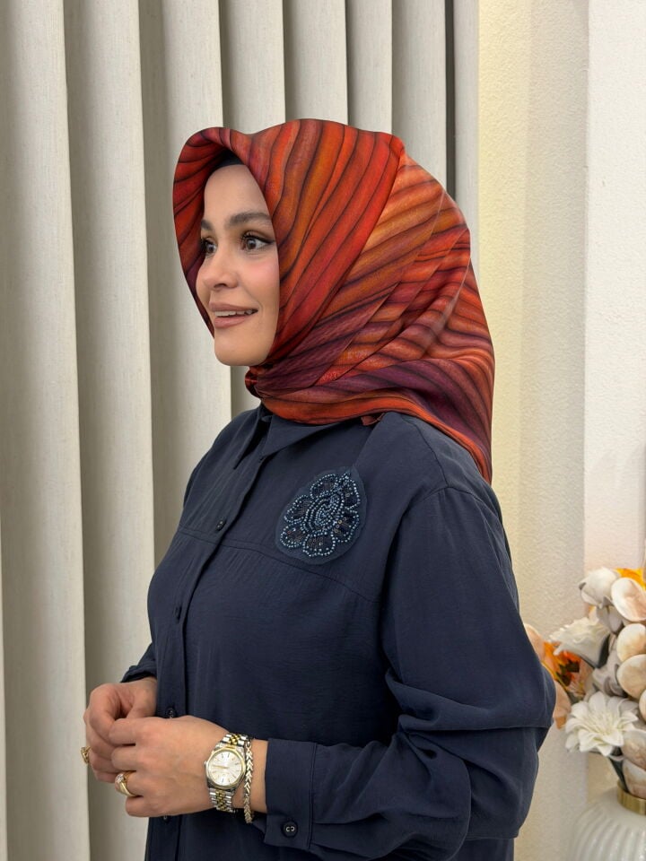 LA BOUTİQUE SURA İPEK EŞARP