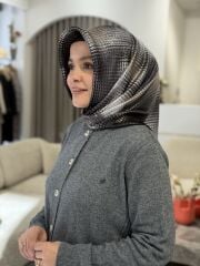 AKER SURA İPEK EŞARP