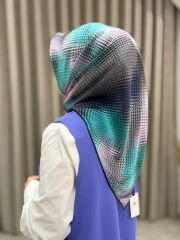 AKER SURA İPEK EŞARP