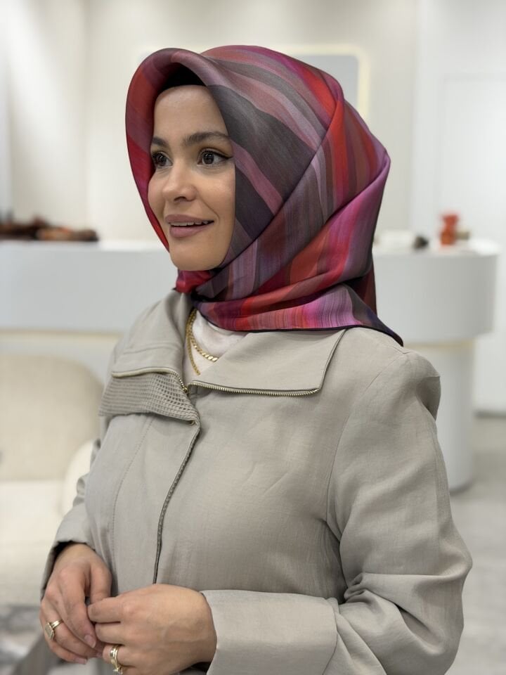 LA BOUTİQUE SURA İPEK EŞARP