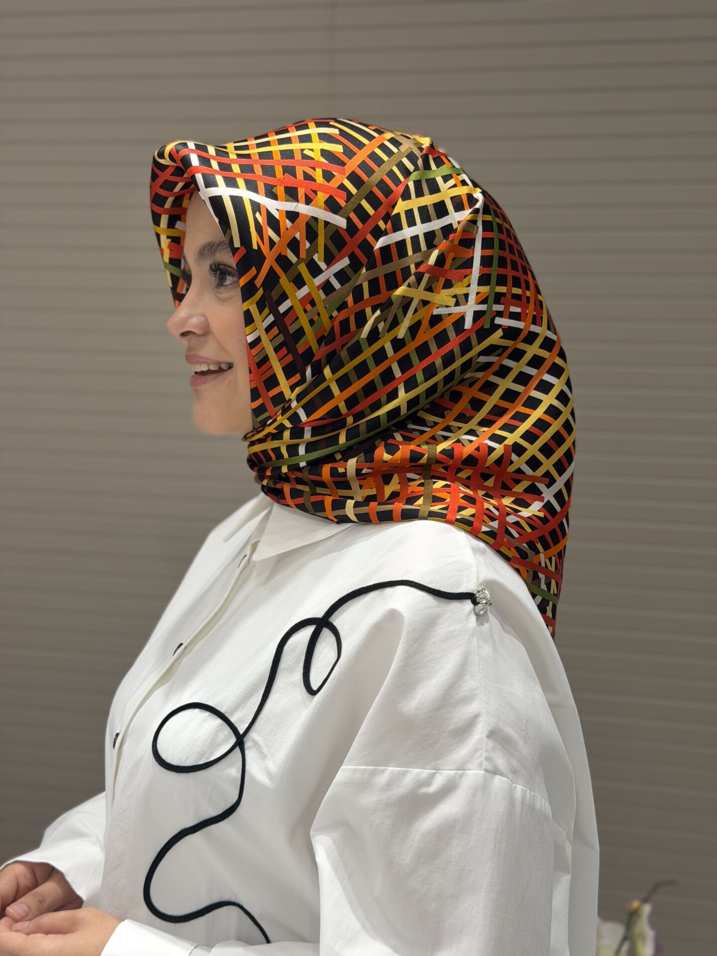 LA BOUTİQUE SURA İPEK EŞARP