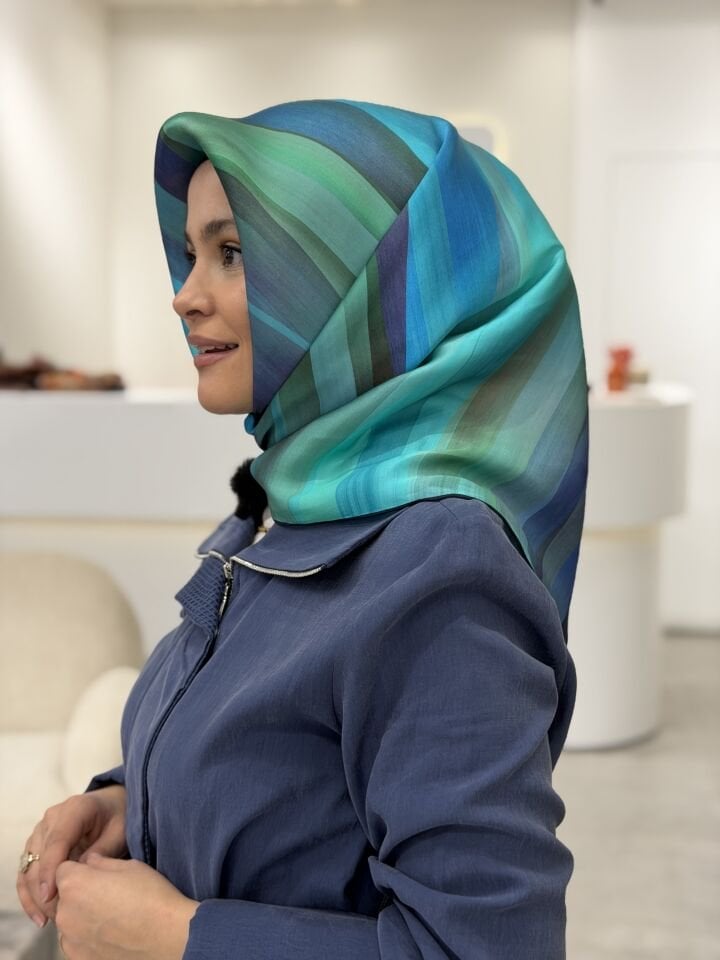 LA BOUTİQUE SURA İPEK EŞARP