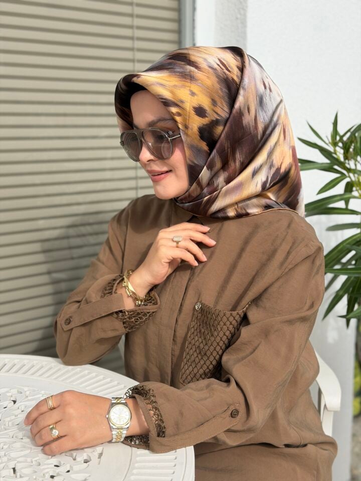 AKER SURA İPEK EŞARP