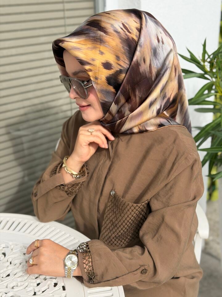 AKER SURA İPEK EŞARP