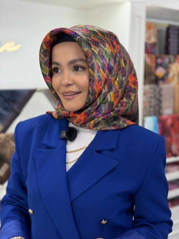 LA BOUTİQUE SURA İPEK EŞARP