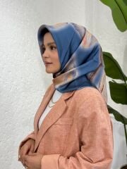 AKER SURA İPEK EŞARP