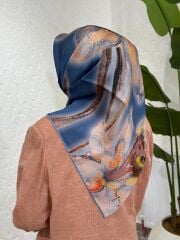 AKER SURA İPEK EŞARP