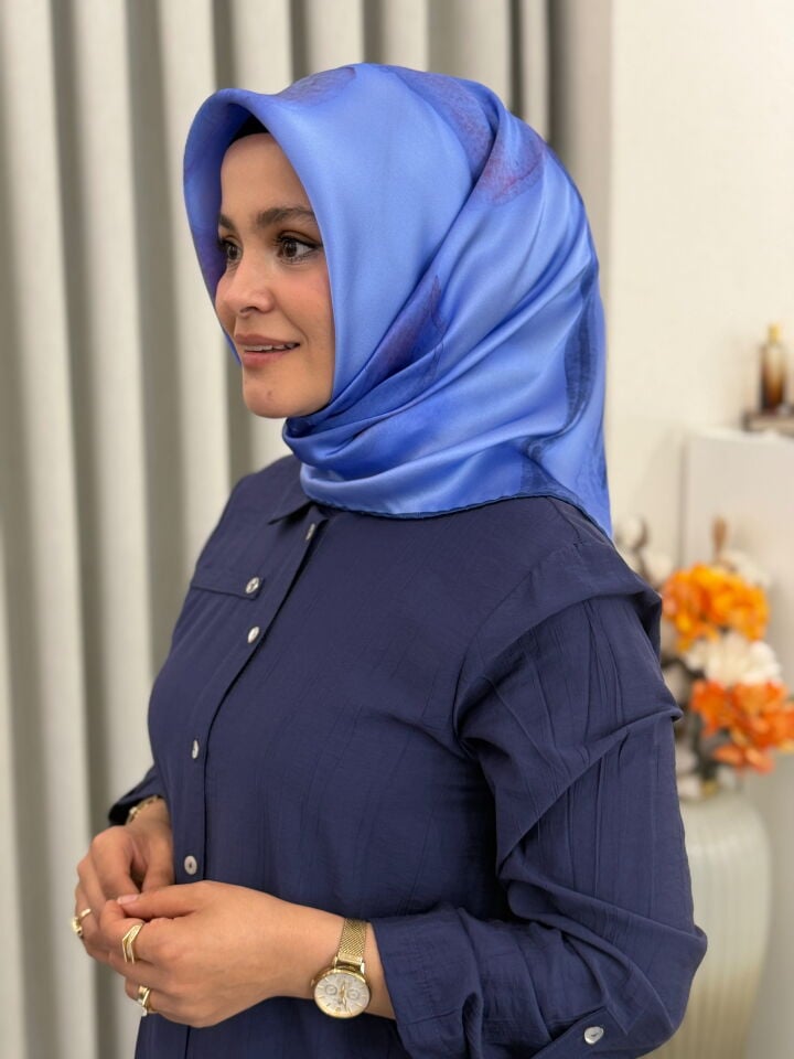 AKER SURA İPEK EŞARP