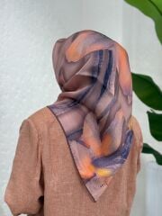 AKER SURA İPEK EŞARP