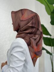 AKER SURA İPEK EŞARP