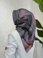 AKER SURA İPEK EŞARP