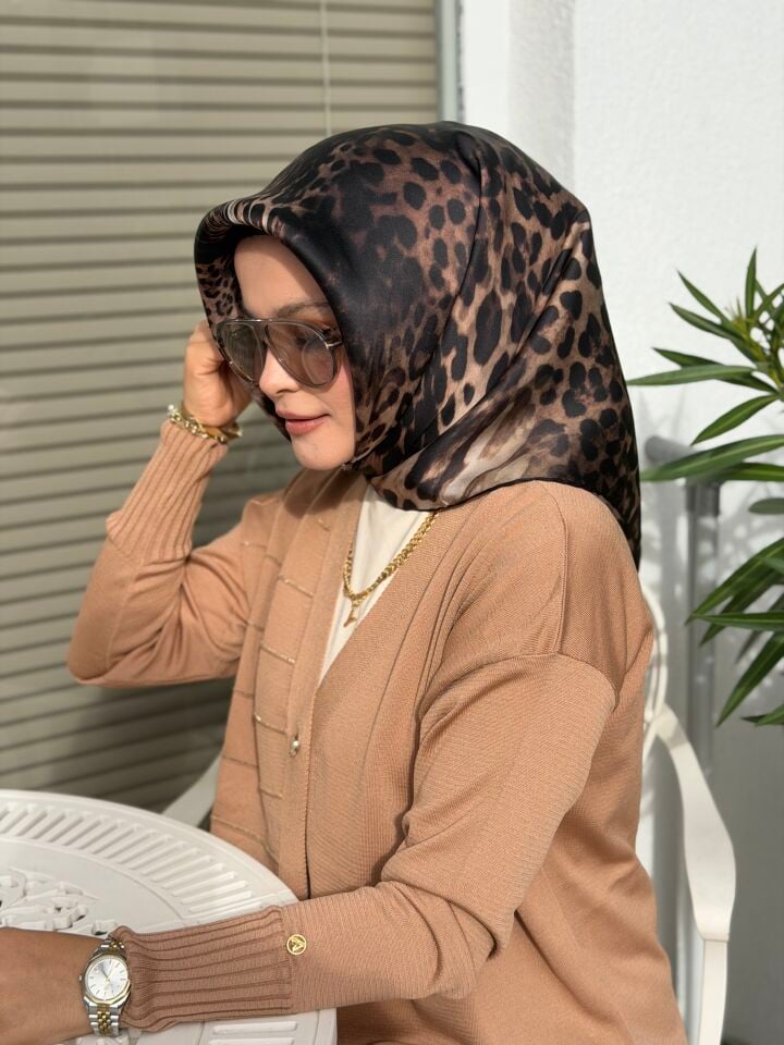 LA BOUTİQUE SURA İPEK EŞARP