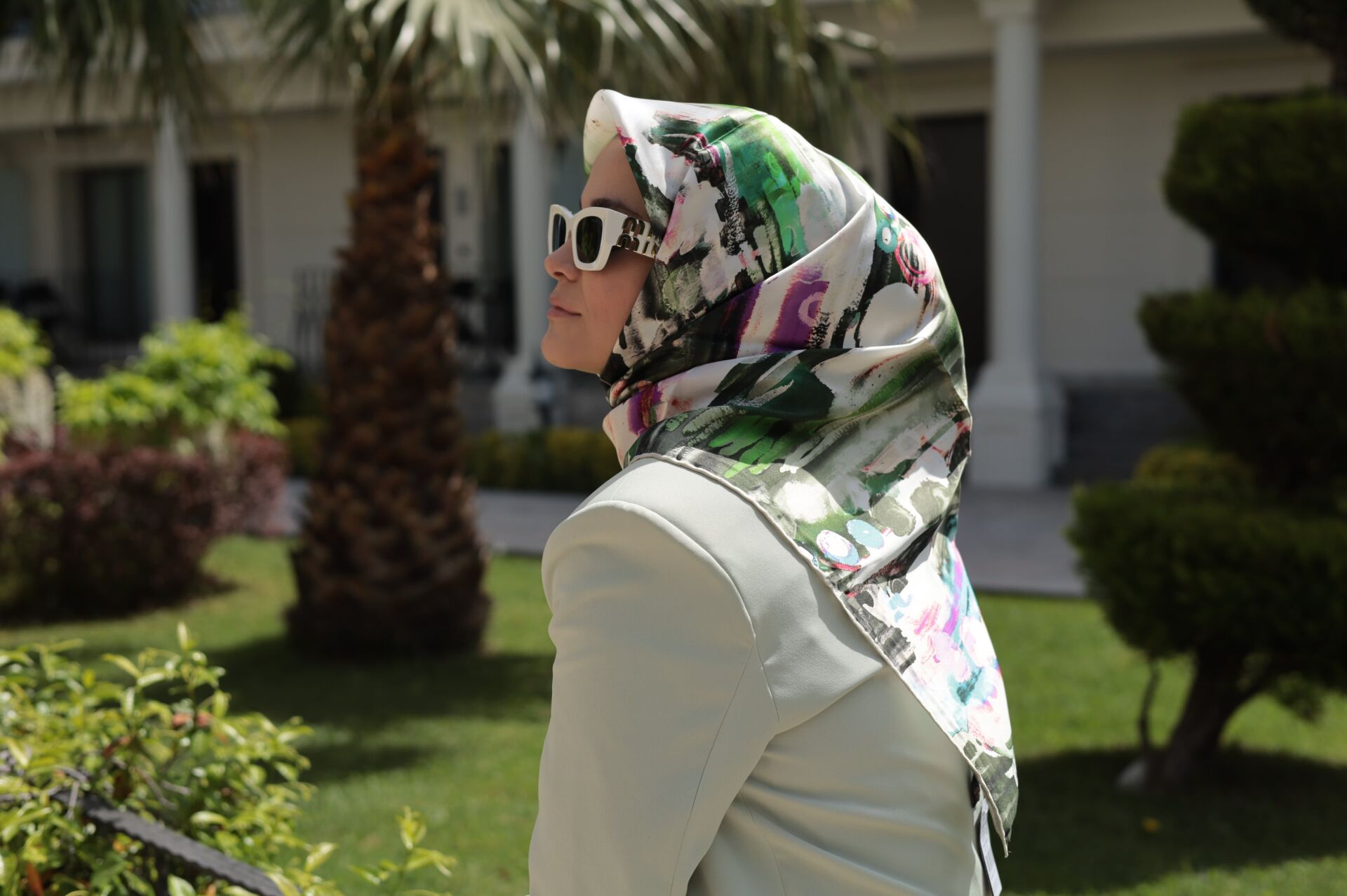 AKER SURA İPEK EŞARP