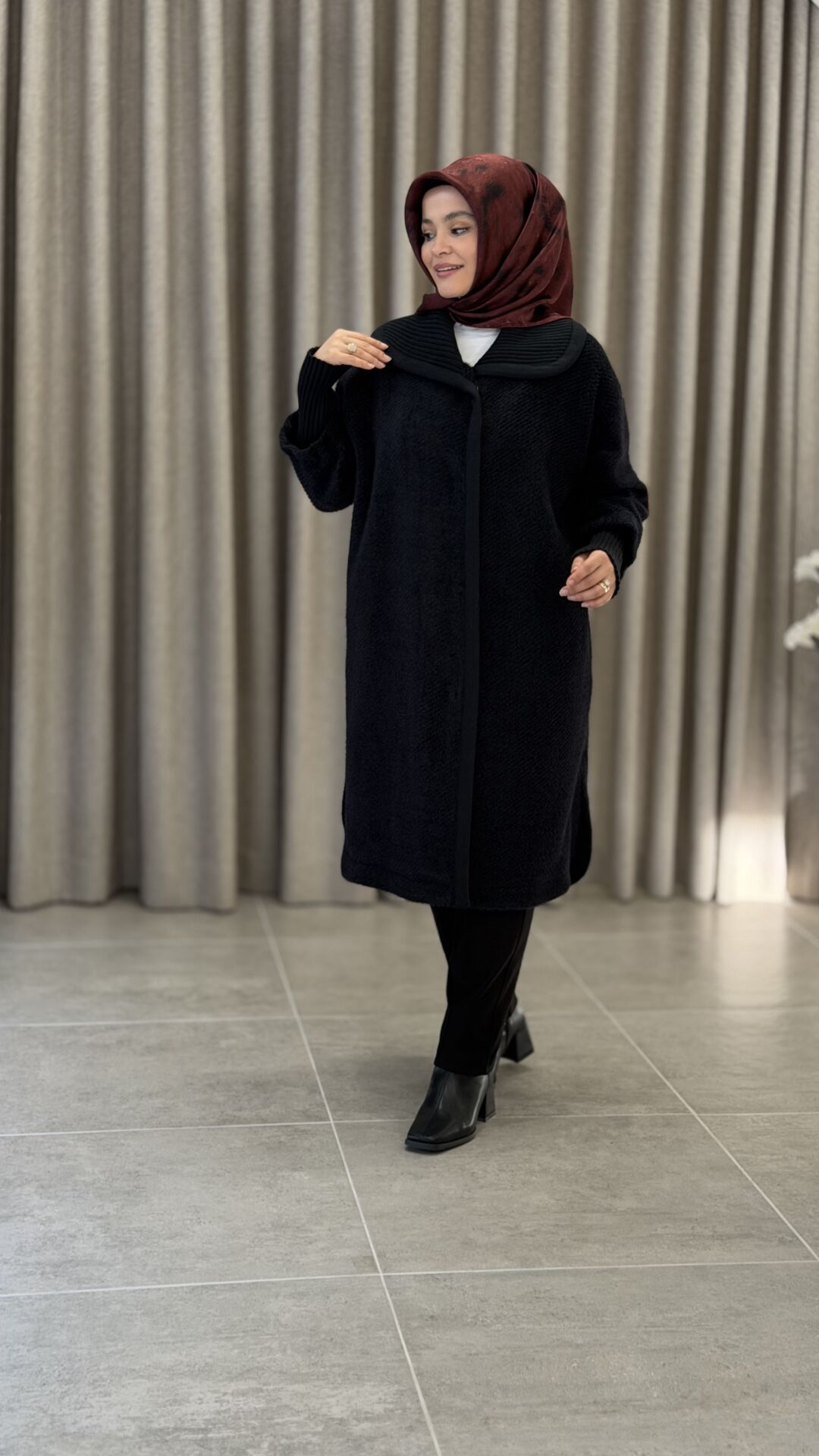 TIĞ TRİKO TRİKO KOMBİNLİ ÖNDEN ÇITLI KABAN SİYAH