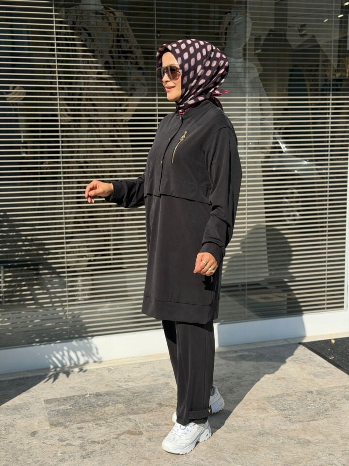 ARMİNE SPOR PANTOLONLU TAKIM SİYAH