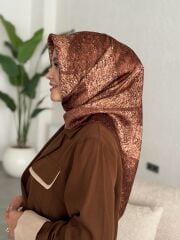 AKER SURA İPEK EŞARP