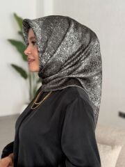 AKER SURA İPEK EŞARP