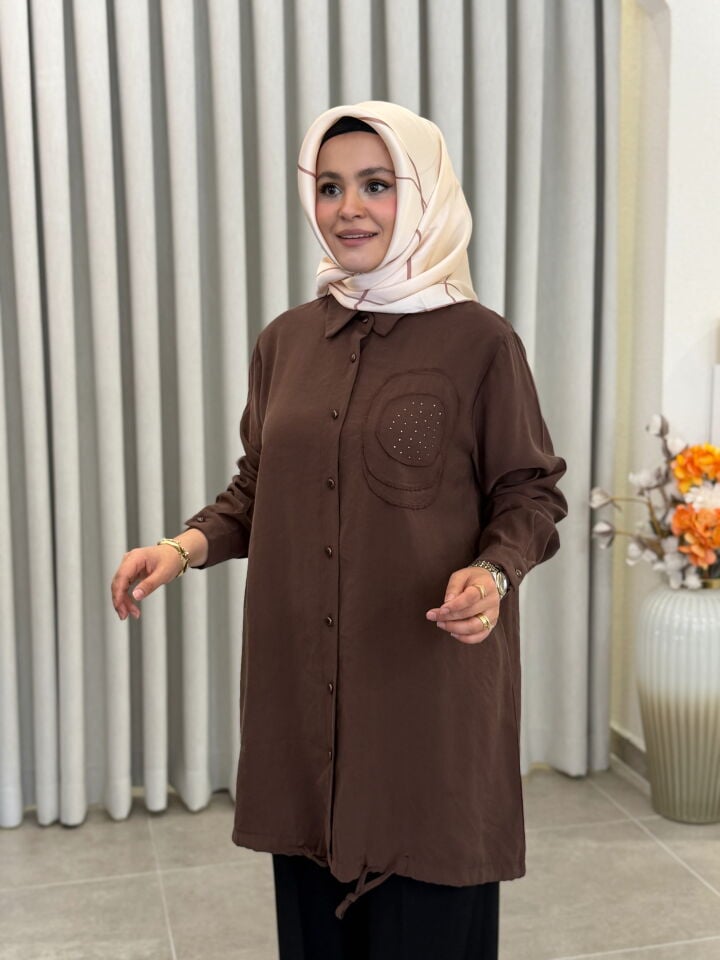 KADO TENCEL İŞLEME DETAYLI GÖMLEK KAHVE
