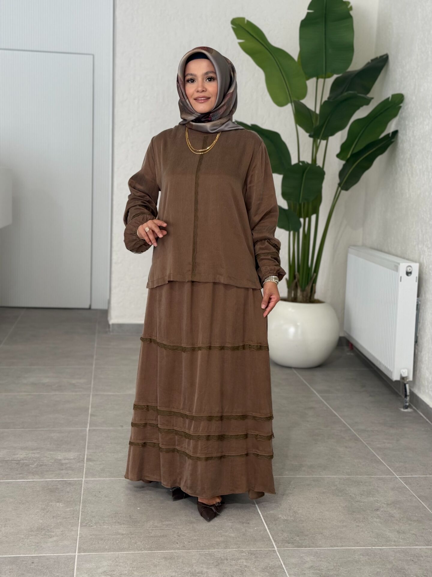 ESRA DAĞLIOĞLU İPEK DOKUMA CUPRA TAKIM VİZON