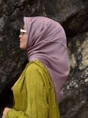 AKER SURA İPEK EŞARP