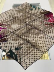 AKER SURA İPEK EŞARP