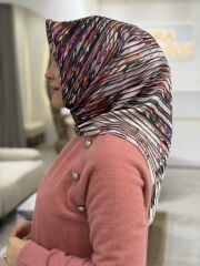 AKER SURA İPEK EŞARP