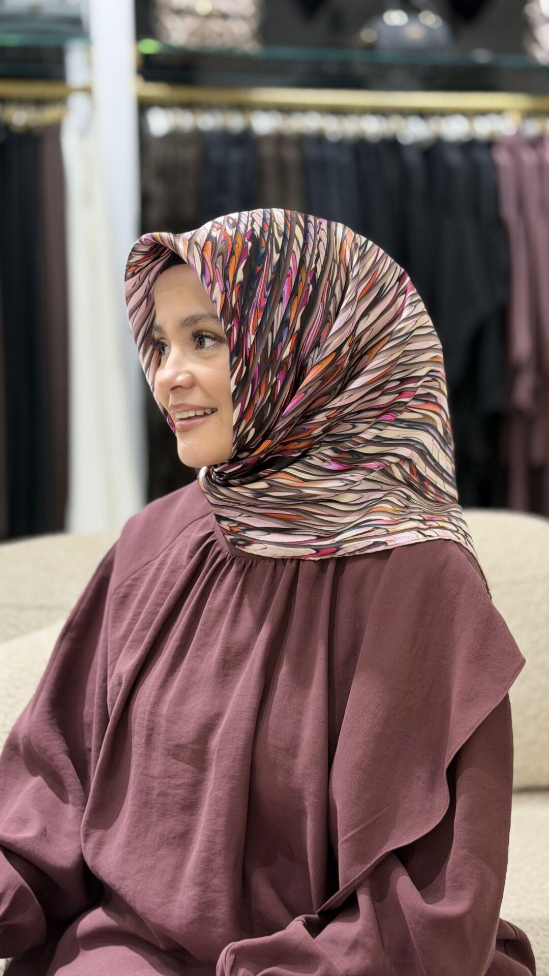 AKER SURA İPEK EŞARP