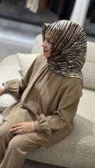 AKER SURA İPEK EŞARP