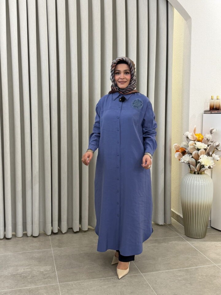 ARMİNE TREND ÇİÇEK İŞLEMELİ TENCEL GÖMLEK İNDİGO