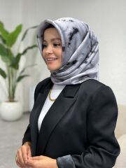 AKER SURA İPEK EŞARP