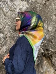 AKER SURA İPEK EŞARP