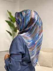 AKER SURA İPEK EŞARP