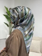 AKER SURA İPEK EŞARP