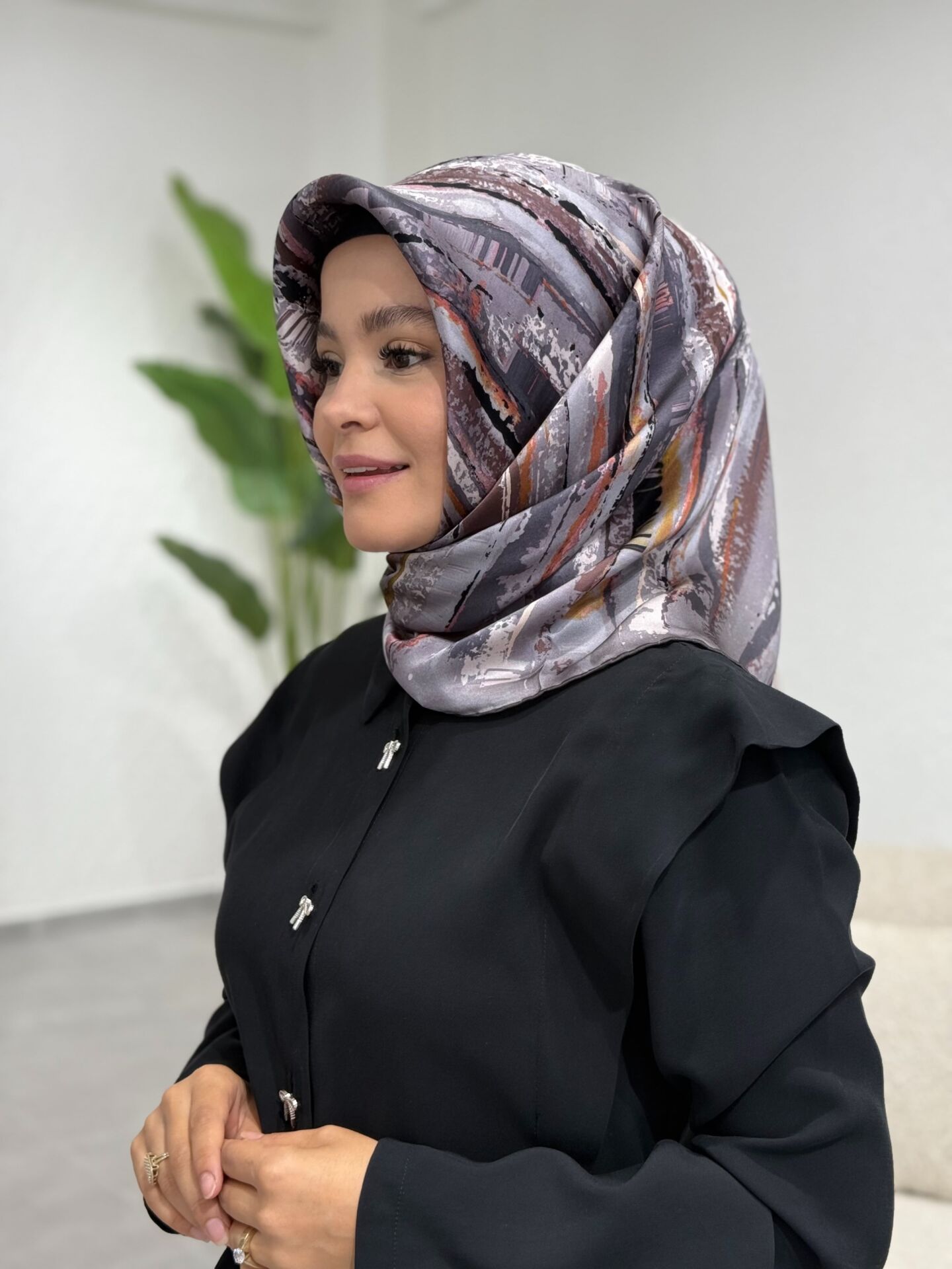 AKER SURA İPEK EŞARP