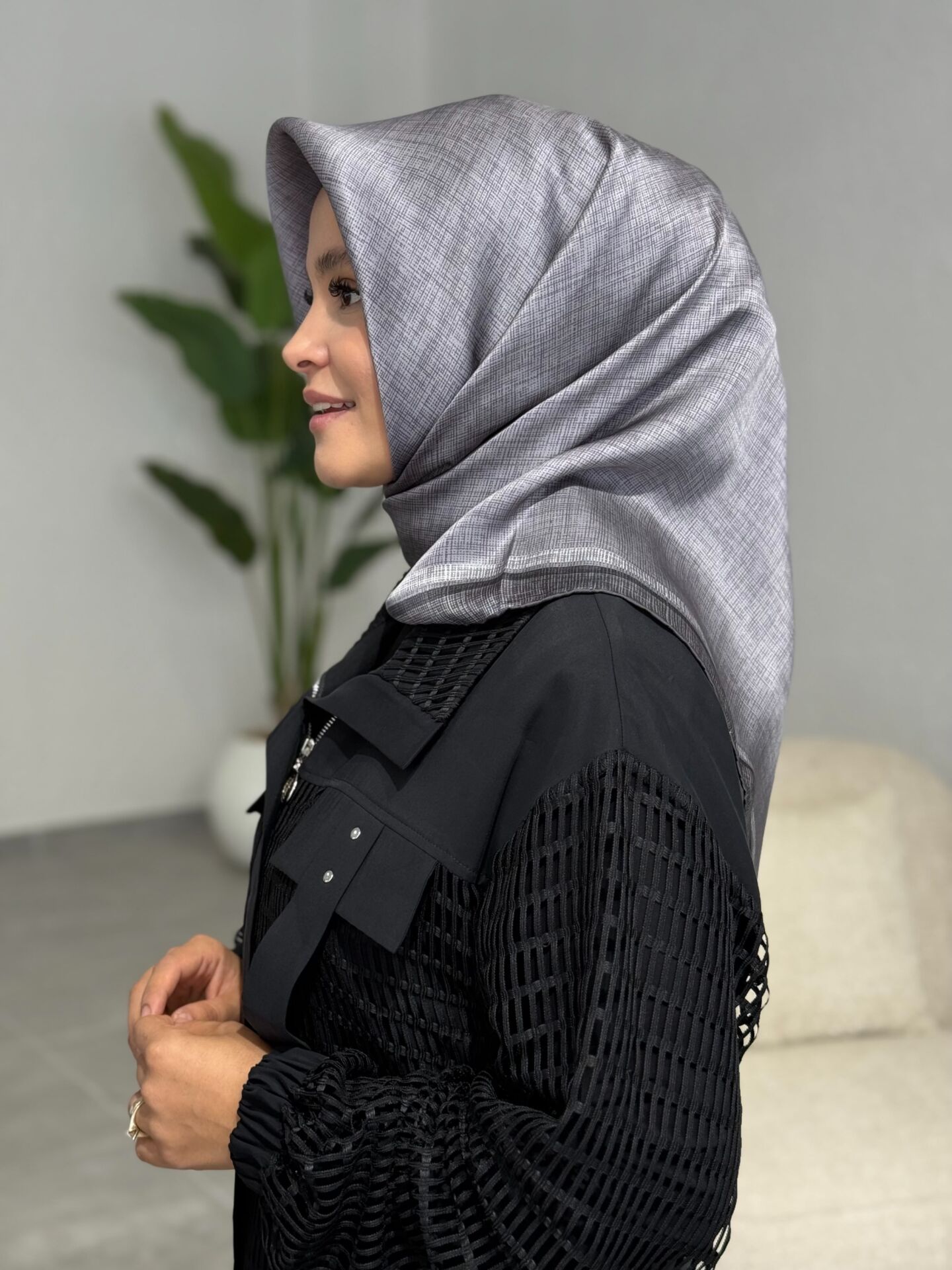 AKER SURA İPEK EŞARP