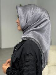 AKER SURA İPEK EŞARP