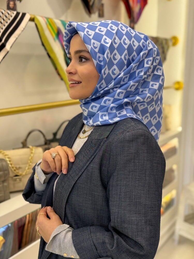 CACHAREL TWİLL İPEK EŞARP