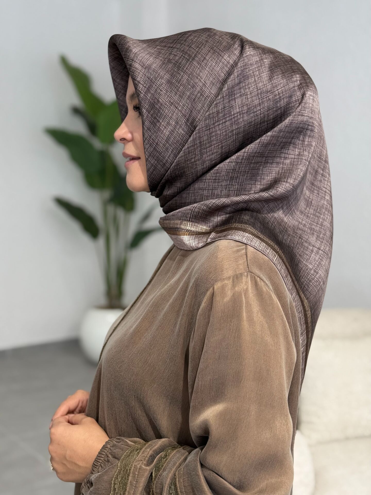 AKER SURA İPEK EŞARP