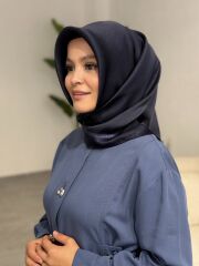 AKER SURA İPEK EŞARP