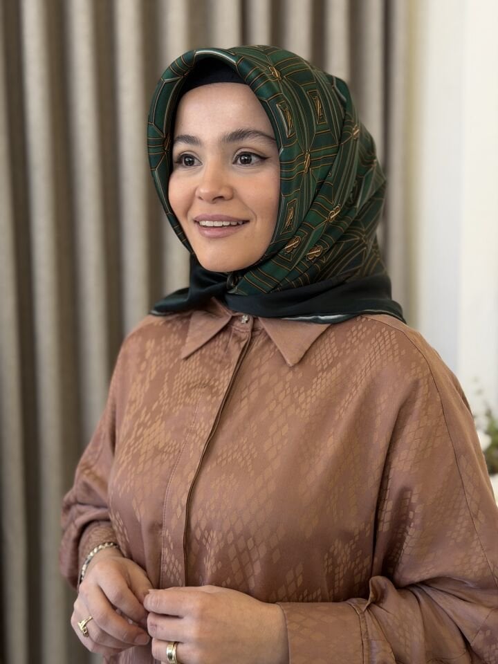 LA BOUTİQUE SURA İPEK EŞARP