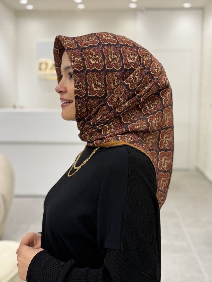 YAZ/GÜZ SERİSİ EŞARP