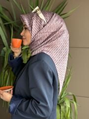 AKER SURA İPEK EŞARP