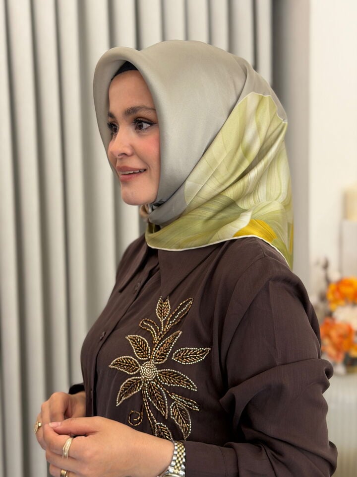 SİSLEY SURA İPEK EŞARP