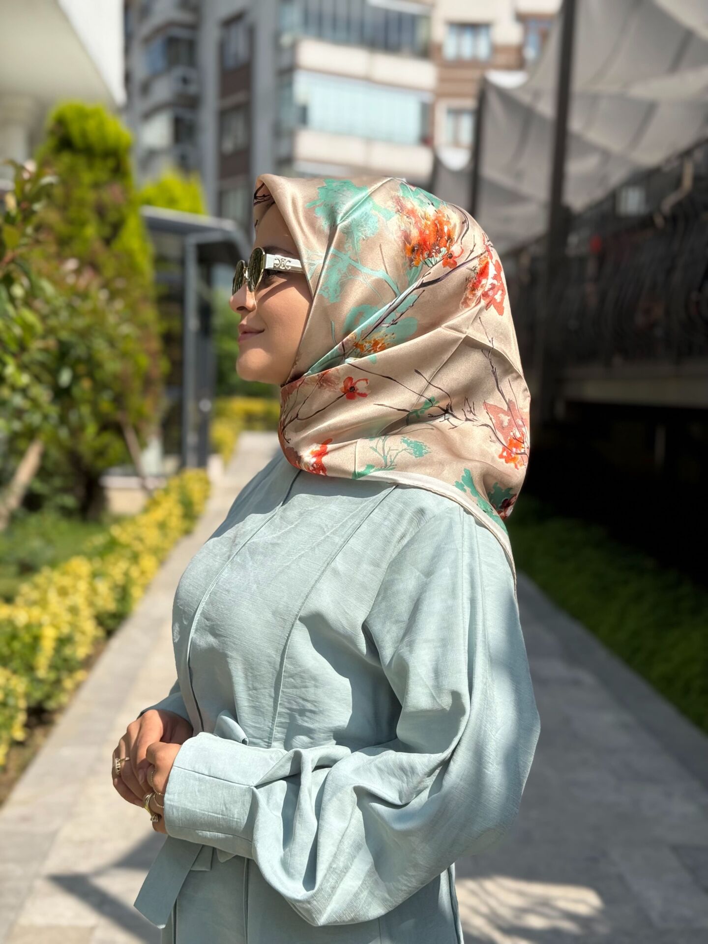 AKER SURA İPEK EŞARP