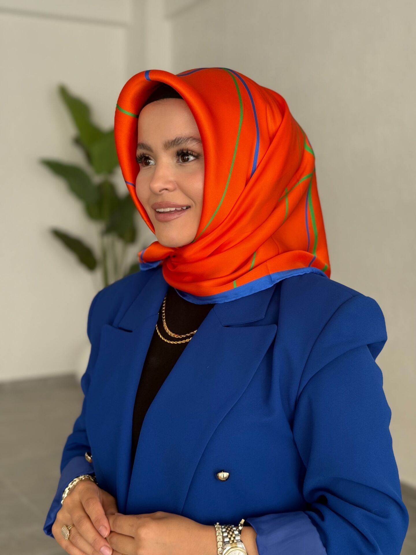 LA BOUTİQUE SURA İPEK EŞARP ( ÖZEL ÜRETİM KAMPANYALI FİYAT )