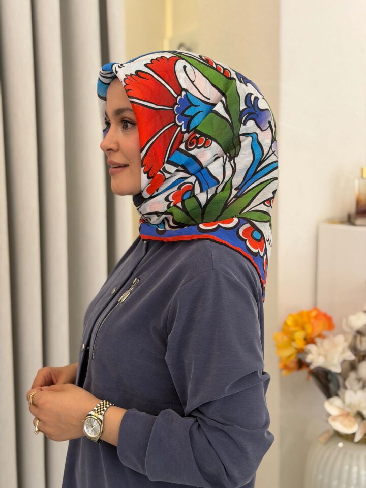 YAZ/GÜZ SERİSİ EŞARP