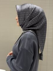 AKER SURA İPEK EŞARP