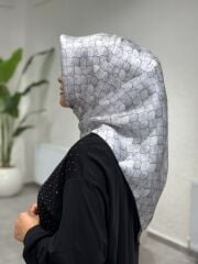 LA BOUTİQUE SURA İPEK EŞARP