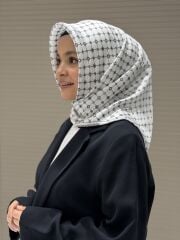 AKER SURA İPEK EŞARP